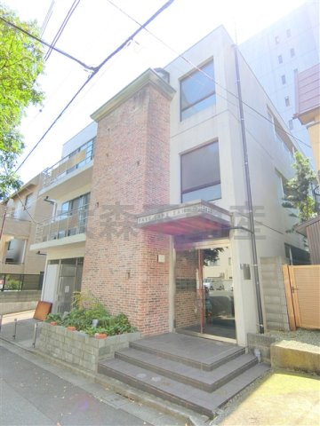 PARK LANE山王（パークレーン山王の外観|2003年10月築　RC鉄筋コンクリート造地上3階建て
東京都大田区山王1丁目　JR京浜東北線大森駅近徒歩3分