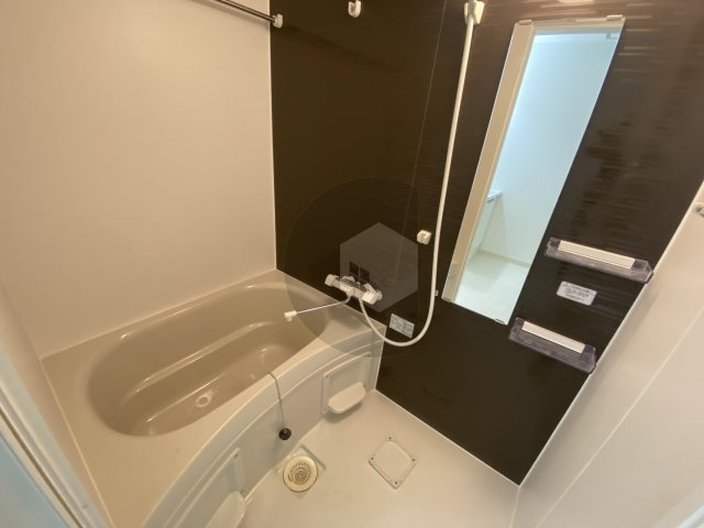 アバンティオ小阪の浴室