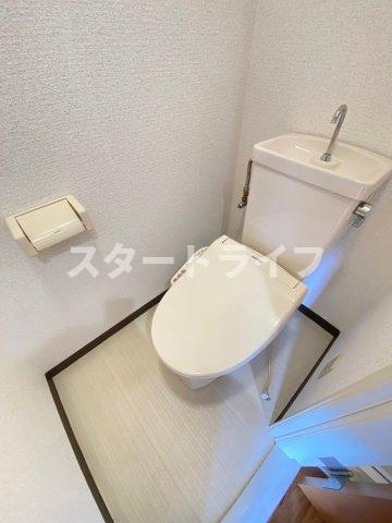 大阪市東淀川区下新庄２丁目の賃貸マンションのトイレ