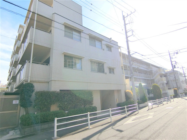 クリオ多摩川ラ・モードの外観