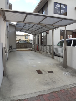【駐車場】
