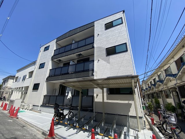 アバンティオ小阪の外観