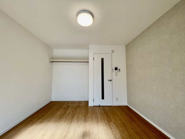 キャメル吉川5Aの居間・リビング|ゆったり過ごせる居間です