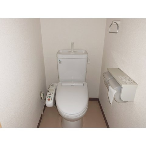 メゾンルシエールのトイレ|清潔感のあるトイレです
