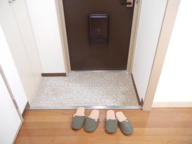 サウザンド塚口の玄関