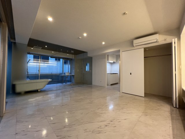 大阪市東成区東小橋１丁目の店舗事務所の居間・リビング