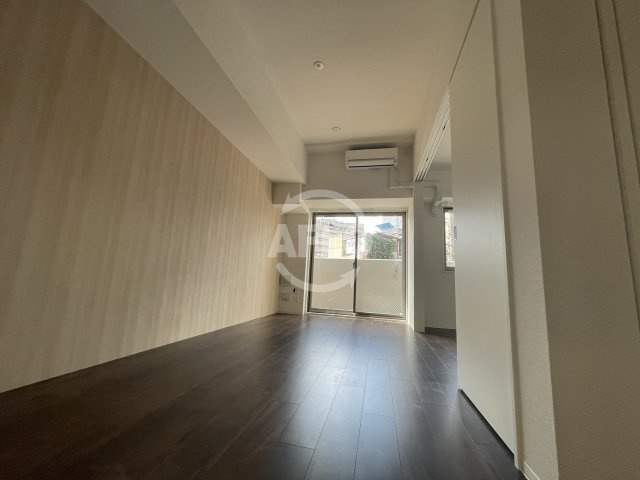 セレニテフラン野田阪神駅前　海老江東小学校区の居間・リビング|セレニテフラン野田阪神駅前　リビング