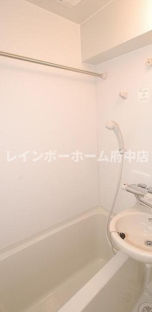 ステージファースト八王子の浴室