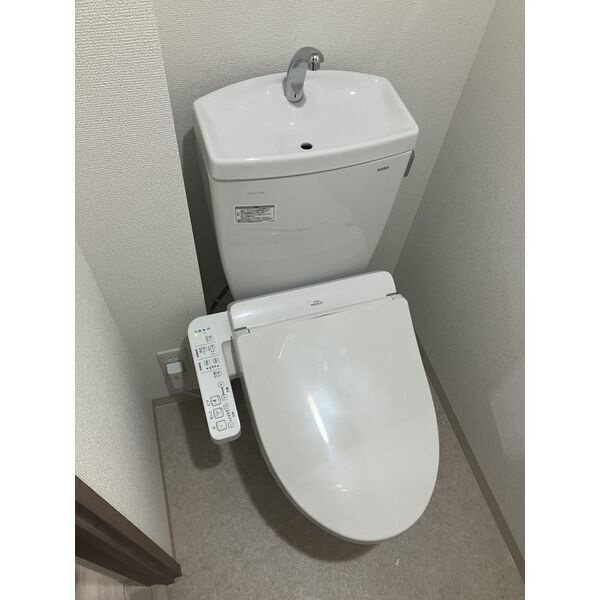 ＮＥコート甲南町のトイレ