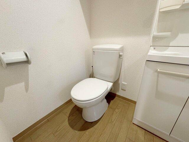 スカイコート三越前壱番館のトイレ