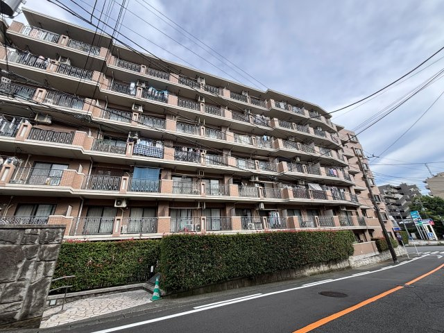 フローレンスパレス鷺沼の外観