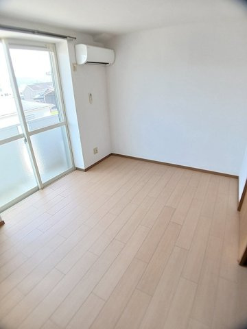 【内装】 | イーストワン | おしゃれな内装です