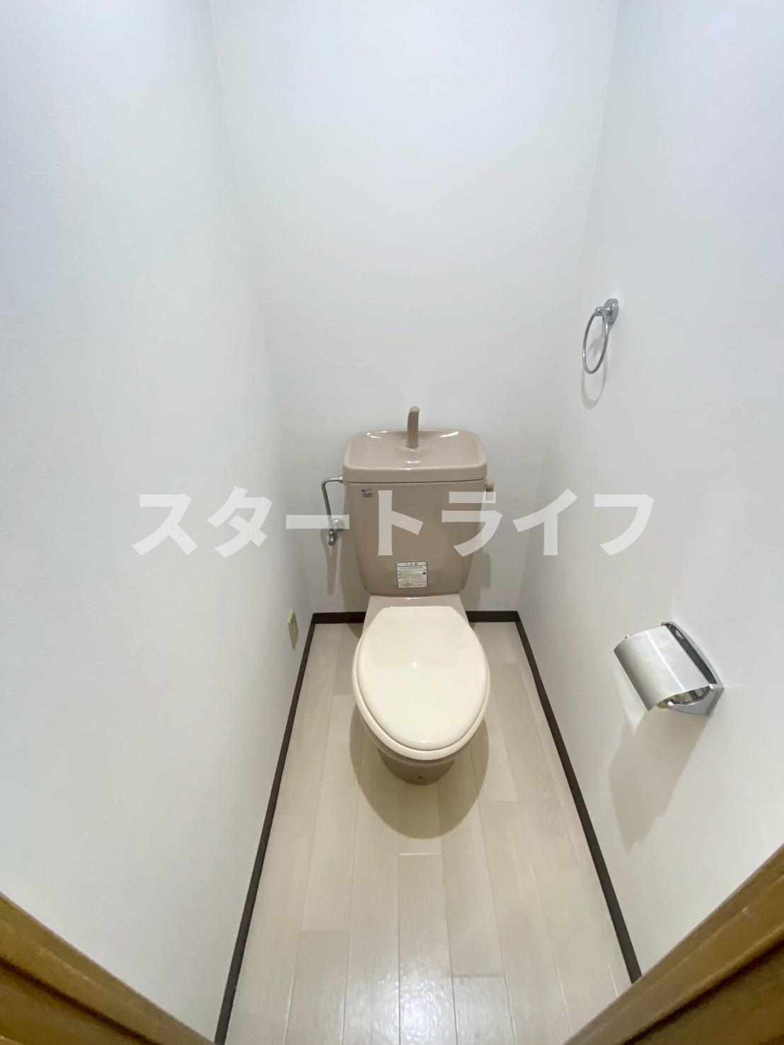 大阪市東淀川区淡路３丁目の賃貸マンションのトイレ