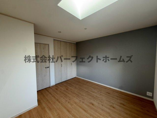 太秦緑ヶ丘戸建　賃貸の洋室|スタンダードな洋室です