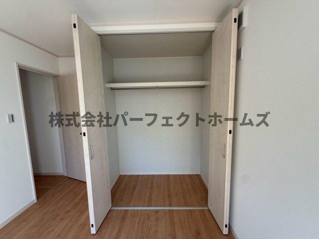 太秦緑ヶ丘戸建　賃貸の収納|こまごまとしたものを収納できそうですね