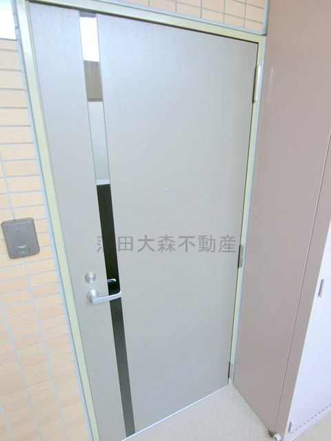 サニークレスト南蒲田の玄関