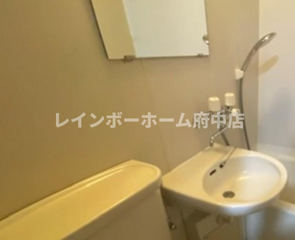 修栄マンションの洗面所