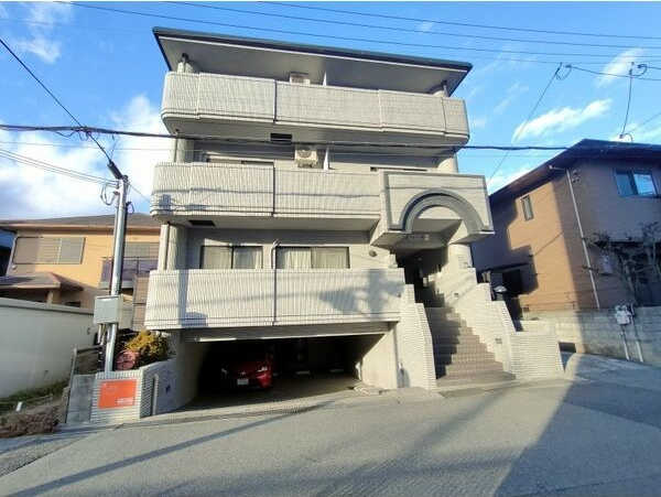 ヴォーン夙川