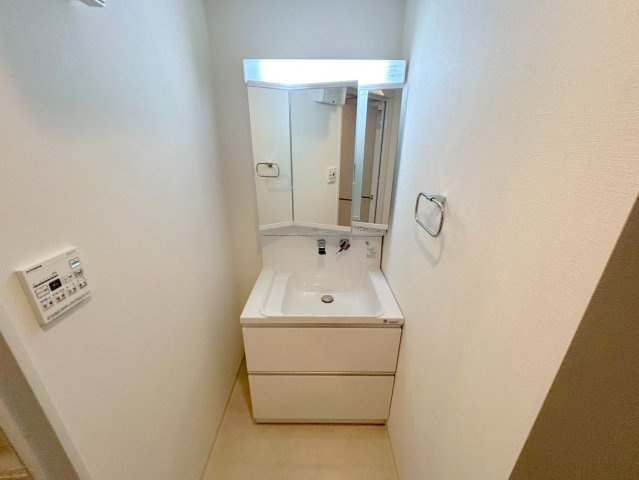 グレイスノーブル新大阪の洗面所