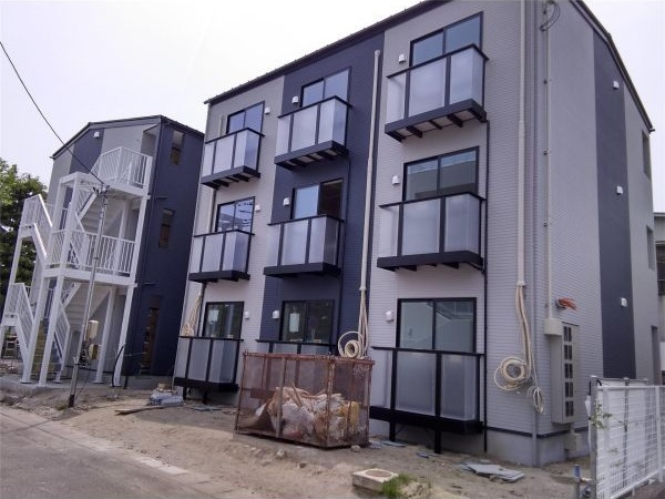 キャピタル大和町A棟の外観