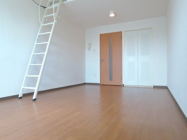 【洋室】 | エスポワール