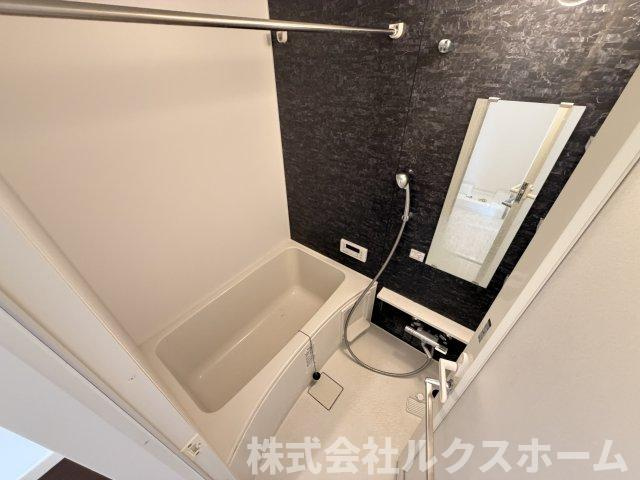 サンセール双葉町のエントランス|広々としたバルコニーです