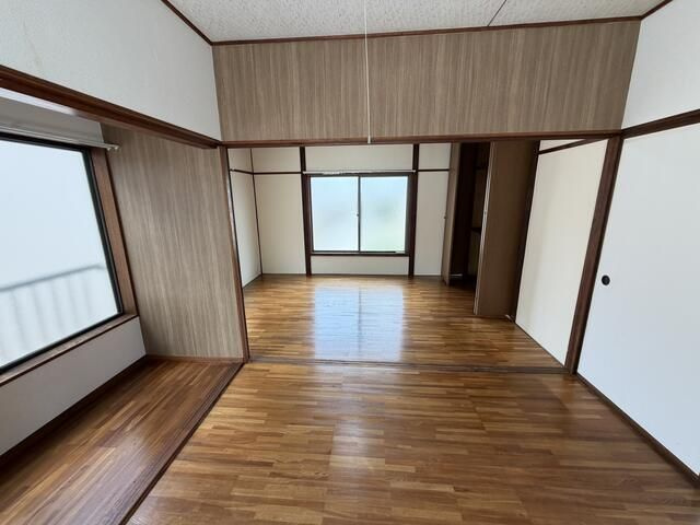 柏市逆井３丁目邸宅の居間・リビング