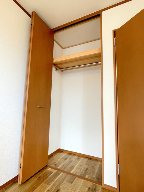 サンステップの収納|★天井から床までの大型クローゼット★