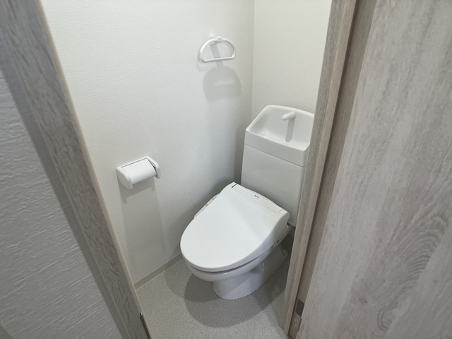 神戸市中央区生田町３丁目の賃貸マンションのトイレ