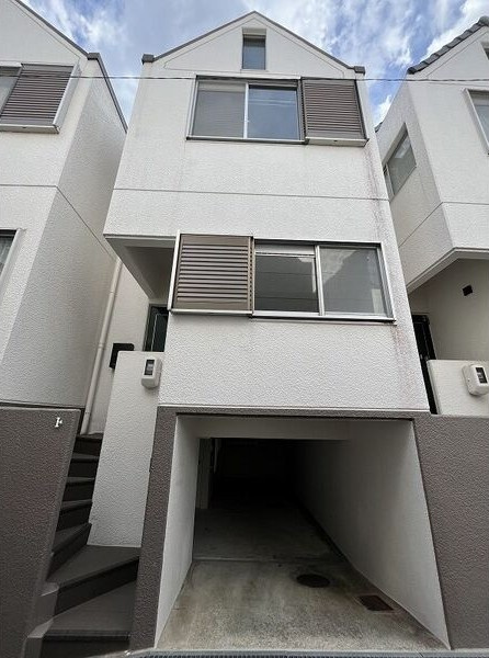 芦屋市春日町のタウンの外観