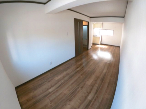 芦屋市春日町のタウンの居間・リビング