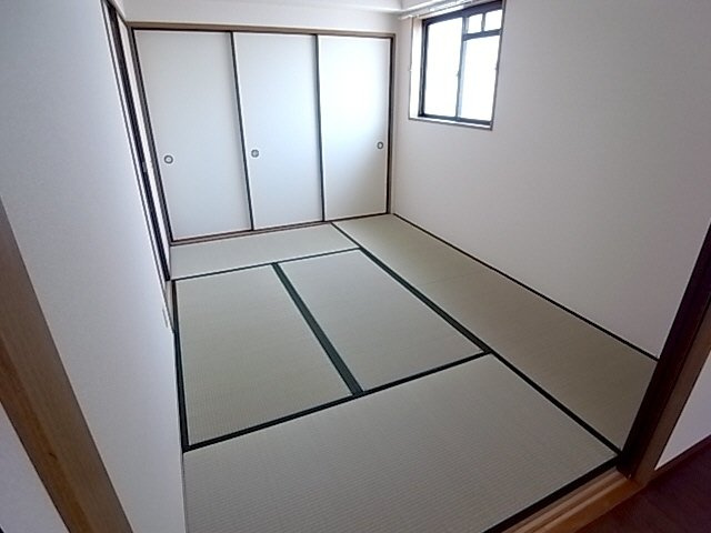神戸市中央区生田町３丁目の賃貸マンションの居間・リビング