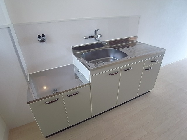神戸市中央区熊内町５丁目の賃貸マンションのキッチン