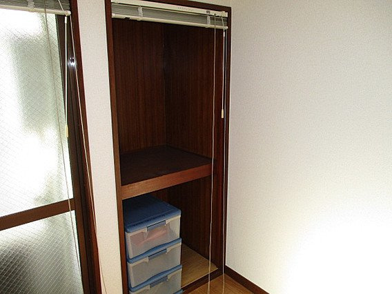 神戸市中央区北長狭通４丁目の賃貸マンションの収納