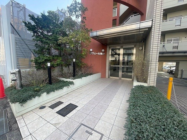 神戸市東灘区住吉宮町６丁目の賃貸マンションのエントランス