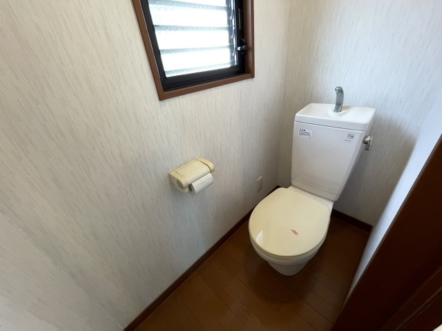 芦屋市翠ケ丘町の賃貸マンションのトイレ