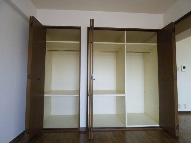 学園スカイマンションの収納