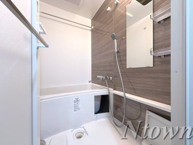 【浴室】 | フォレスト コナ名駅 | 落ち着いた空間のお風呂です
