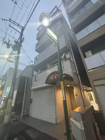 サンスリーハイツ柏里の外観