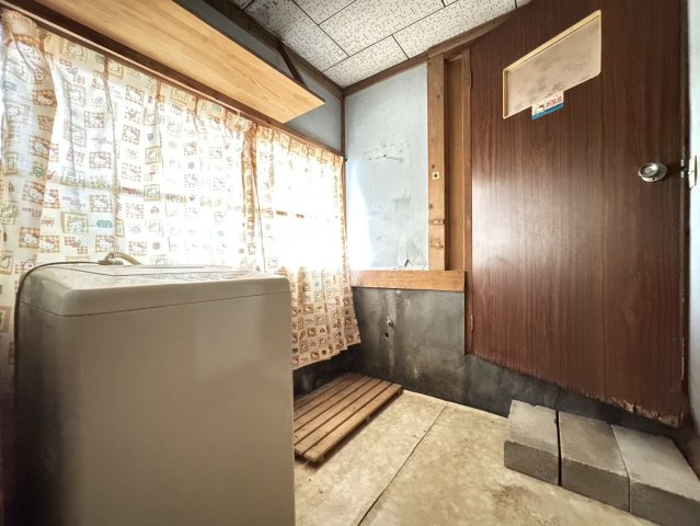 石岡市川又中古戸建の脱衣所