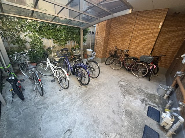 豊中市服部豊町２丁目の店舗事務所