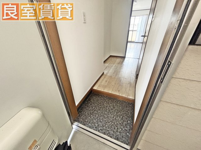 【玄関】 | シャルム松和
