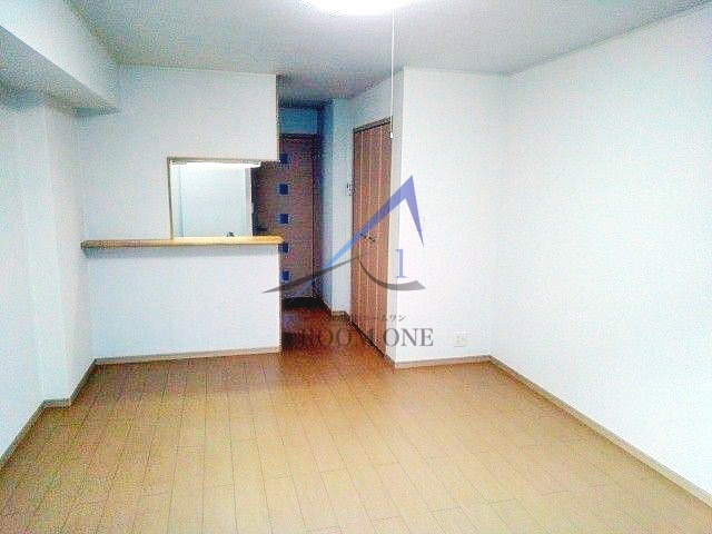 ペニーレインＢの居間・リビング|洋室のお部屋です。