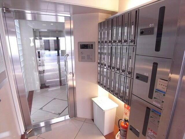 ＰＡＬＡＺＺＯ秀亜のロビー|★宅配ボックス★
