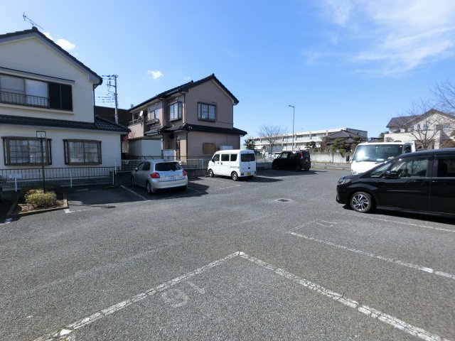 【駐車場】