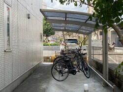 フラット明大前のその他共用部分|駐輪場
