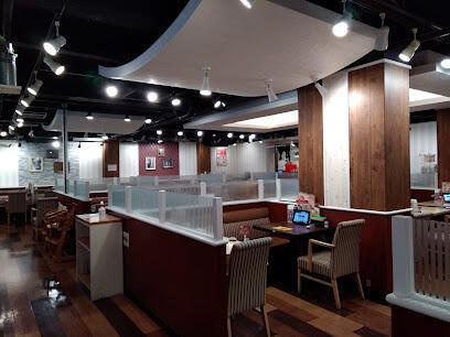 オカチコートのロビー|ジョナサン新御徒町店まで370m