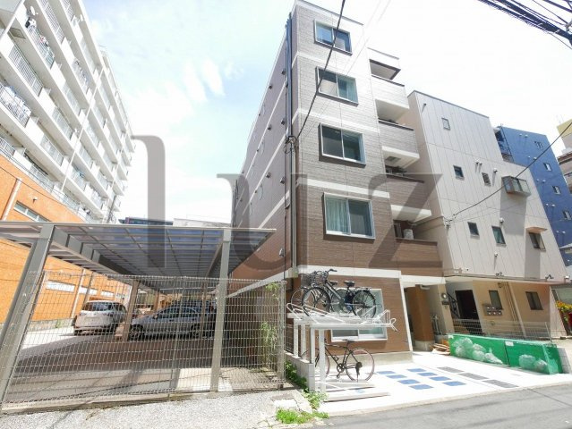 ウメックス鶴見の外観