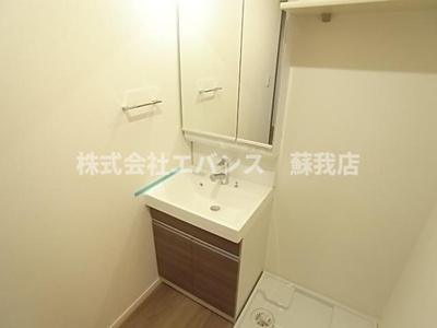 【独立洗面台】 | REGALEST　松ヶ丘町 | 独立洗面台あり、毎朝おしゃれに忙しい女性の方におすすめです