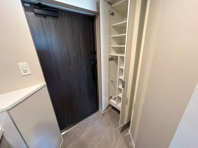 Plumeriaの玄関